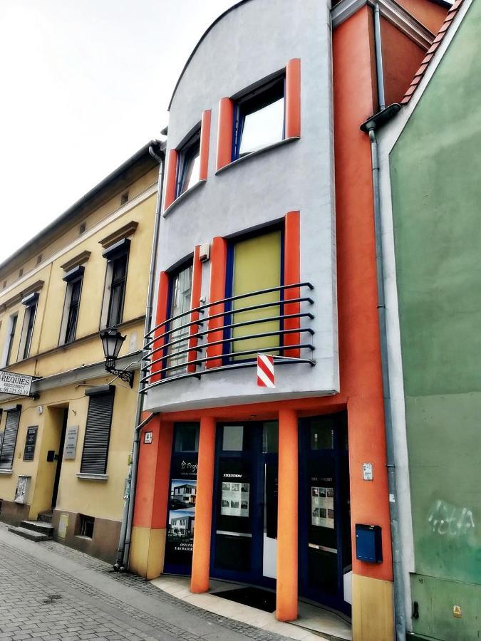 Апартаменты Downtown Studio Зелёна-Гура Экстерьер фото